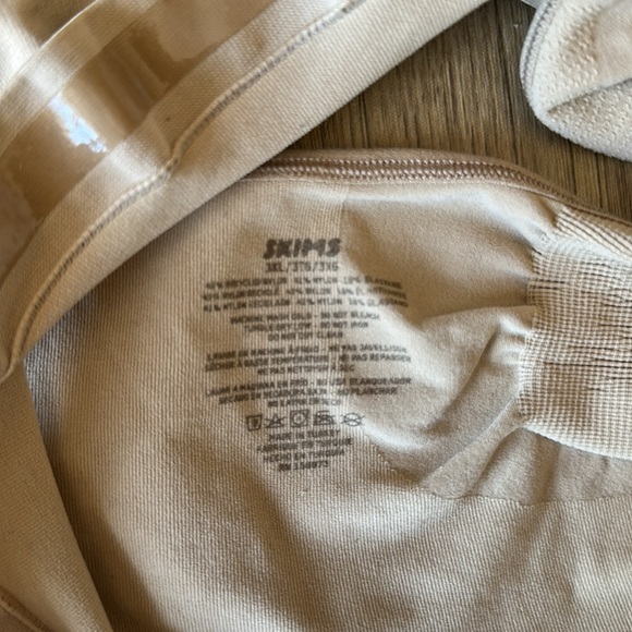 Skims sculpting bralette COLOR CLAY SIZE:‎ 3XL NWOB - Picture 4 of 4